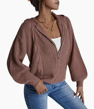 Load image into Gallery viewer, Cozy zip-up Sweater