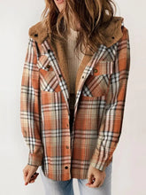 Load image into Gallery viewer, Cozy Plaid Fleece-Lined Jacket