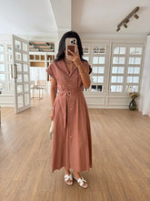 Load image into Gallery viewer, Omilika Gold Buttoned Belted Linen Dress
