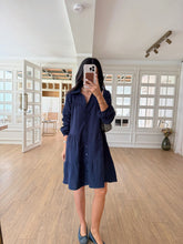 Load image into Gallery viewer, Diamon Buttoned Loose Muslin Dress
