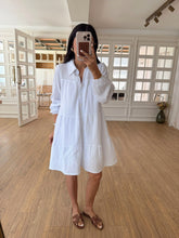 Load image into Gallery viewer, Diamon Buttoned Loose Muslin Dress
