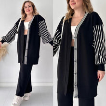 Load image into Gallery viewer, 🧵 Stylish 2-piece set - Modern and comfortable design 🧵
