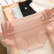 Load image into Gallery viewer, Women&#39;s Seamless Cool Breathable Panties
