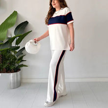 Load image into Gallery viewer, Women&#39;s two-piece color-blocked tracksuit

